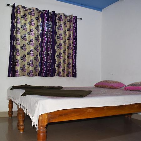 Gundappa Cafe Gokarna Kudle Beach Dış mekan fotoğraf