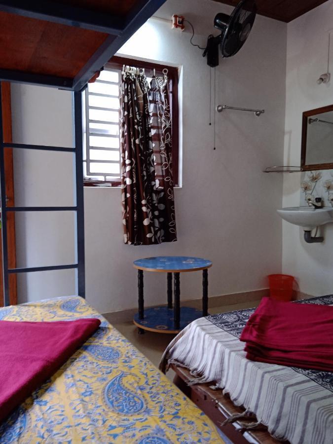 Gundappa Cafe Gokarna Kudle Beach Dış mekan fotoğraf