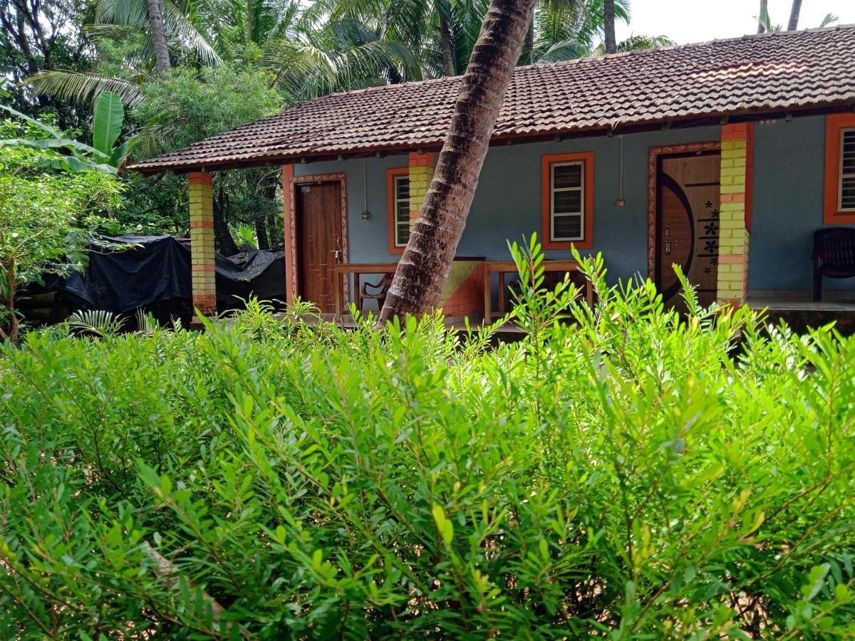 Gundappa Cafe Gokarna Kudle Beach Dış mekan fotoğraf