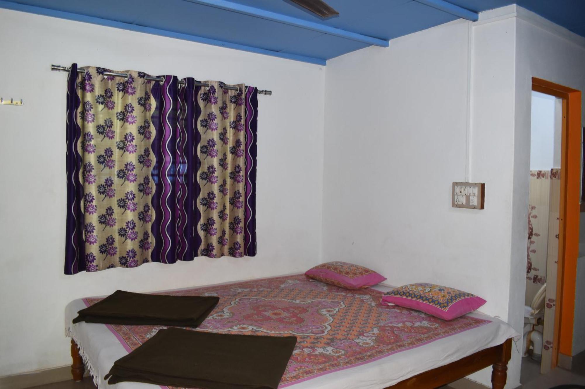 Gundappa Cafe Gokarna Kudle Beach Dış mekan fotoğraf